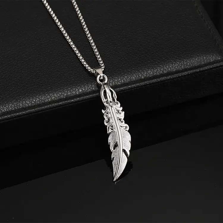 Silver Feather Pendant Chain 🪶✨