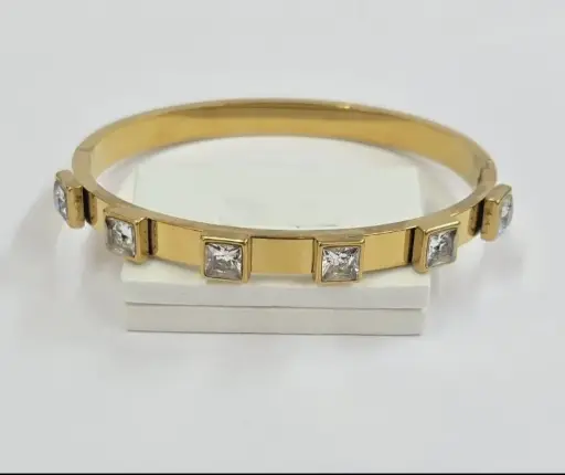 Square Crystal Gold Bracelet – 18K Gold Plated Anti-Tarnish