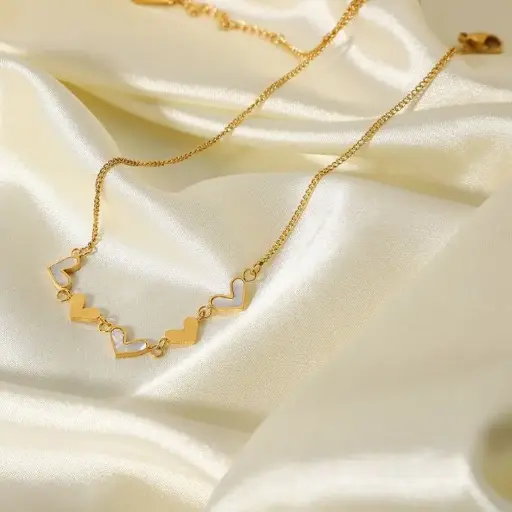 💛✨ Golden Hearts Chain Necklace – Minimal & Elegant ✨💛