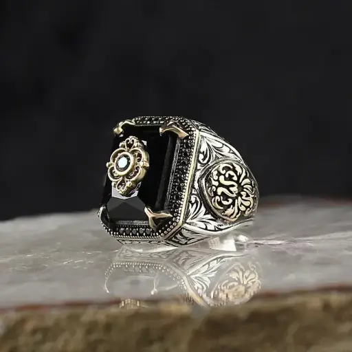 Regal Onyx Crest Men’s Ring