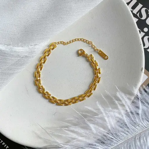 Women’s 18K Gold Plated Link Bracelet ✨💛