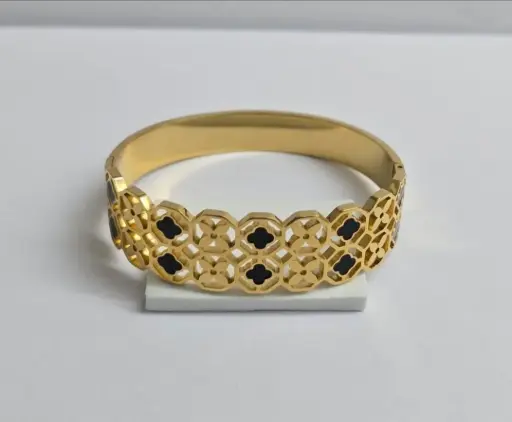 Geometric Floral Bracelet – Anti-Tarnish ✨🌸