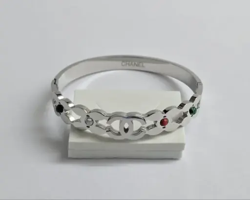 Elegant Silver-Tone Bracelet with Multi-Colored Gemstones – Anti-Tarnish ✨🌈